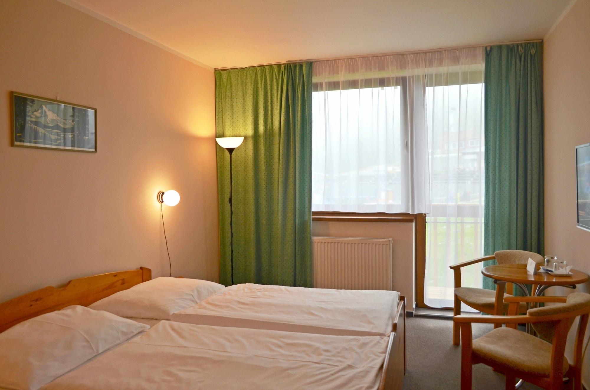 Hotel Fis Strbske Pleso Ngoại thất bức ảnh