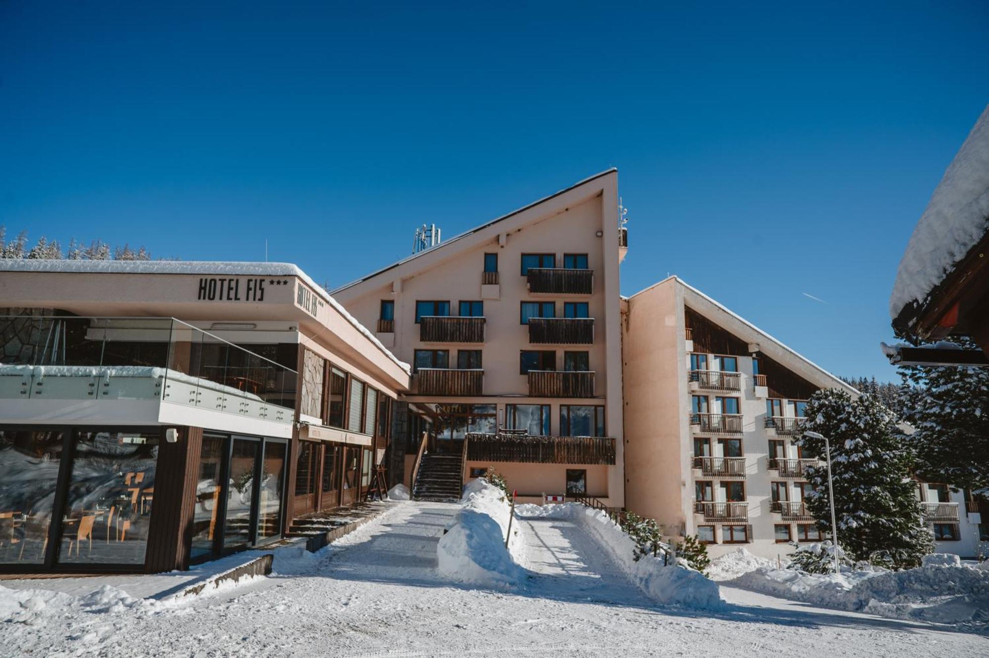 Hotel Fis Strbske Pleso Ngoại thất bức ảnh