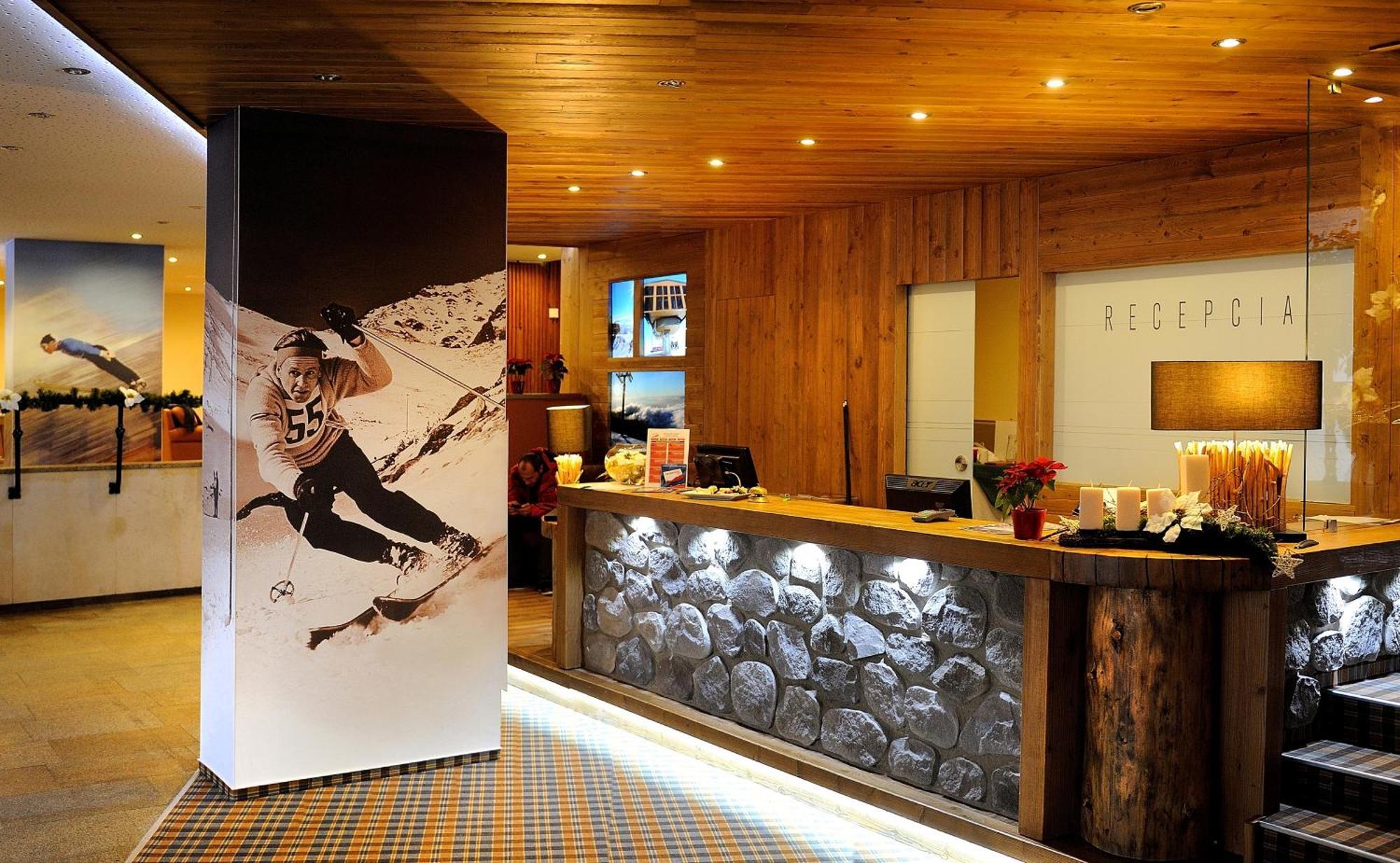 Hotel Fis Strbske Pleso Ngoại thất bức ảnh