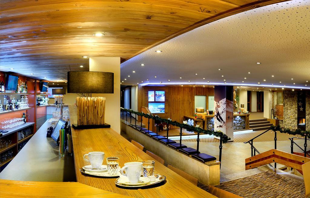 Hotel Fis Strbske Pleso Ngoại thất bức ảnh