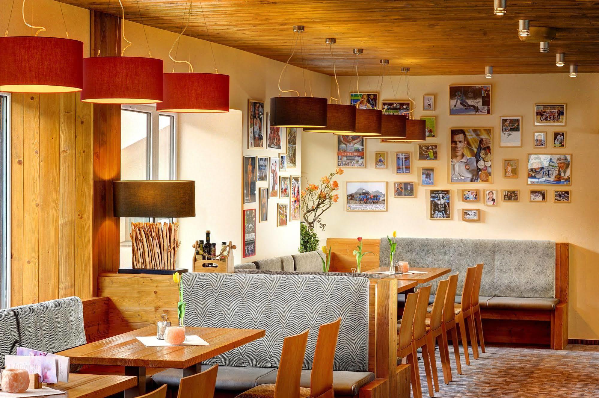 Hotel Fis Strbske Pleso Ngoại thất bức ảnh